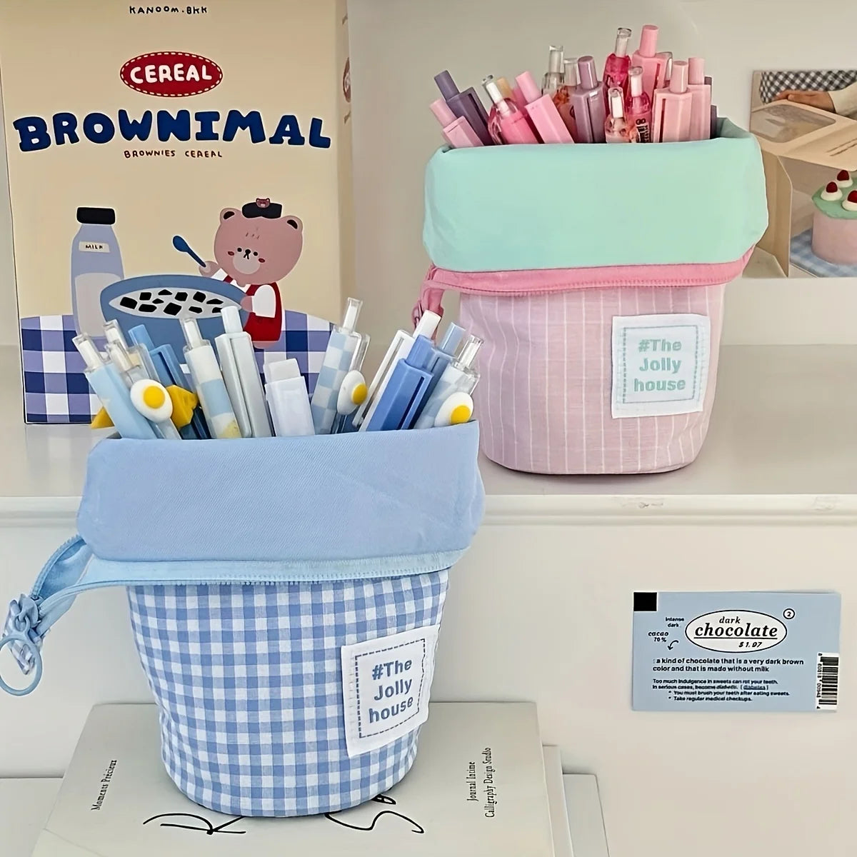 Stylish, Foldable Pencil Case 🎨 Durable & Spacious, Portable for Desk or Travel. Perfect Gift for Friends & Family! 🎁